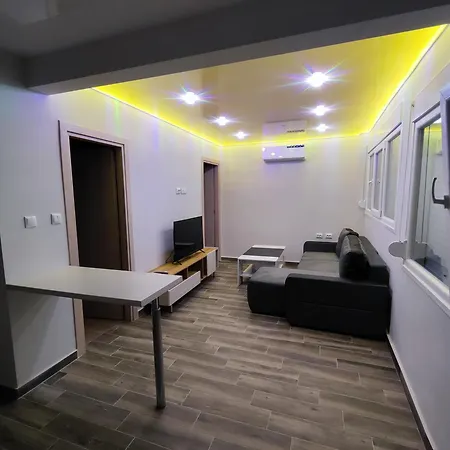 Jq Lux Ap Apartment